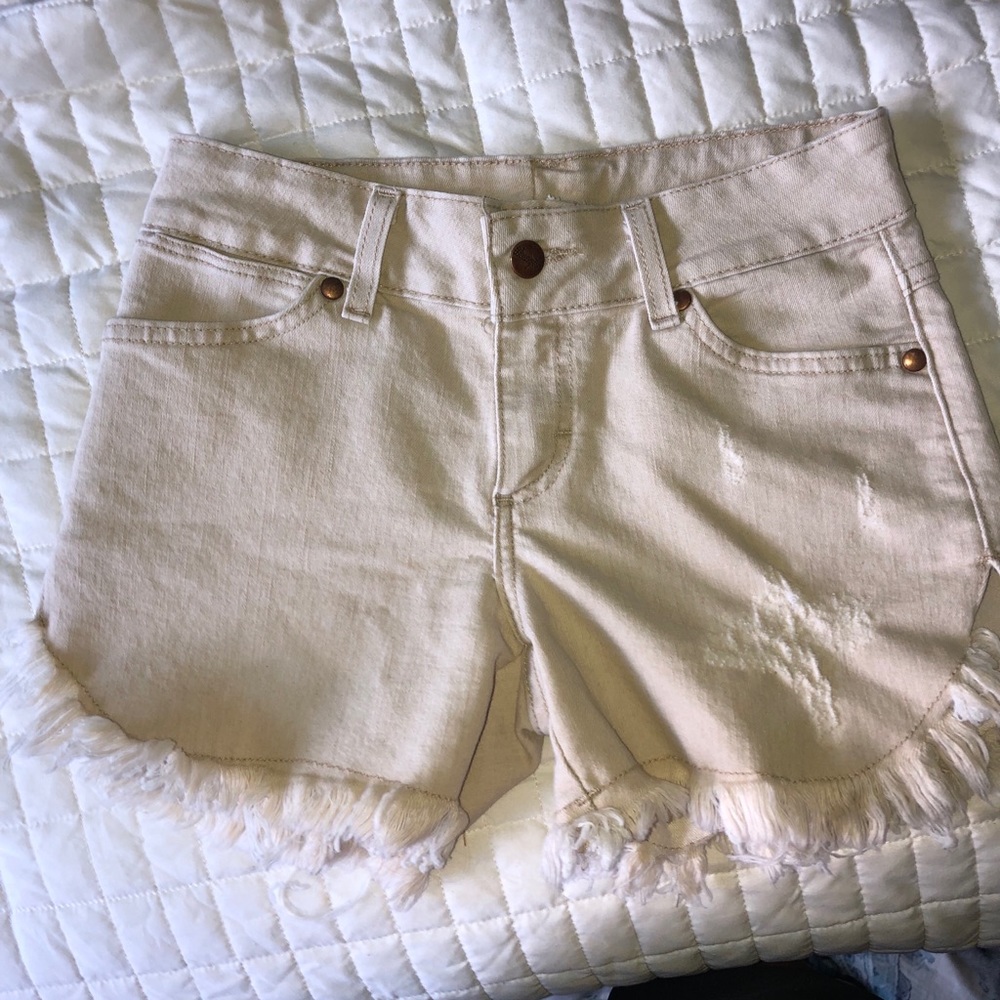 vintage beige wrangler shorts!